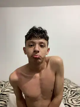 Daniel Roy online show from March 19, 2026, 6:35 am