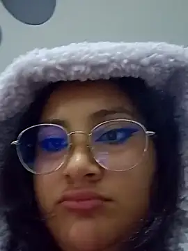 Liily Foxxy online show from March 27, 2026, 10:49 am