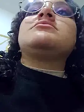 Liily Foxxy online show from April 25, 2026, 10:40 am