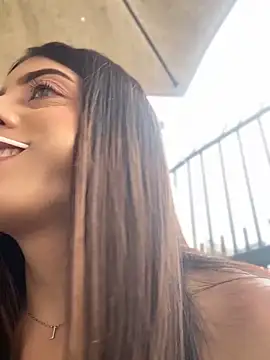 Electra Pinkk online show from March 28, 2026, 1:34 pm