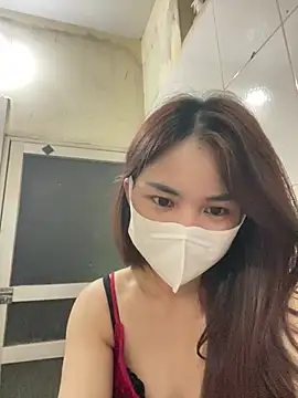 Emma 2603 online show from April 11, 2026, 11:30 pm