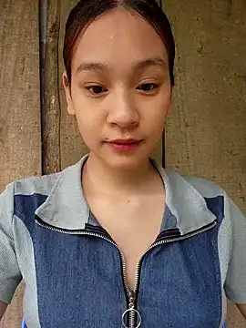 Snapshot of -Hicici- chatting on March 21, 2026, 12:12 am -Hicici- online show from March 21, 2026, 12:12 am
