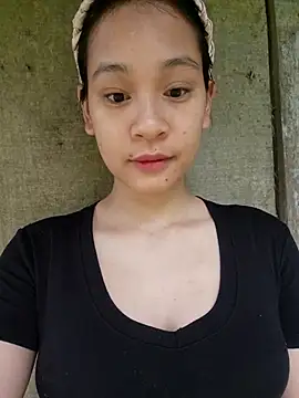 Snapshot of -Hicici- chatting on May 1, 2026, 11:21 pm -Hicici- online show from May 1, 2026, 11:21 pm