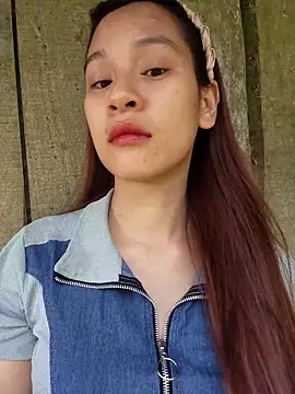 Snapshot of -Hicici- chatting on May 7, 2026, 1:32 am -Hicici- online show from May 7, 2026, 1:32 am