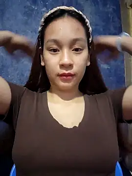 Snapshot of -Hicici- chatting on May 8, 2026, 1:42 am -Hicici- online show from May 8, 2026, 1:42 am
