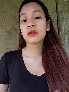 Snapshot of -Hicici- chatting on April 25, 2026, 11:35 pm -Hicici- online show from April 25, 2026, 11:35 pm
