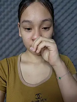 Snapshot of -Hicici- chatting on April 4, 2026, 1:01 am -Hicici- online show from April 4, 2026, 1:01 am