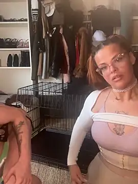 EmiliaSunx online show from March 15, 2026, 3:52 pm