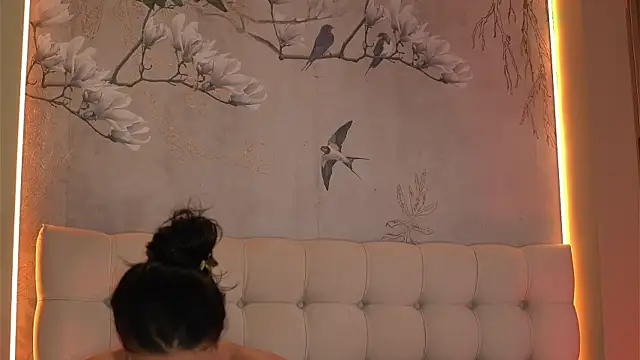 Snapshot of AnneRey chatting on July 13, 2026, 2:38 pm AnneRey online show from July 13, 2026, 2:38 pm