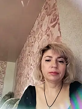 NataLilu826 online show from May 11, 2026, 3:07 pm