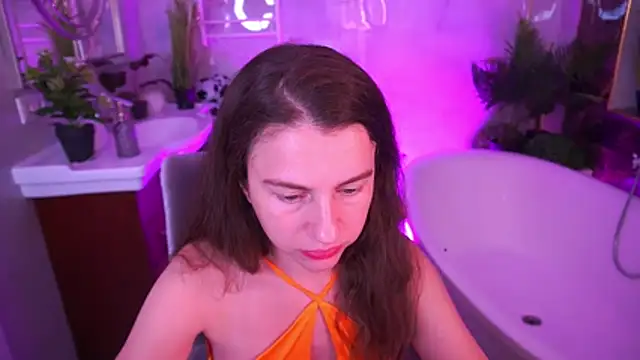 LittleJulii online show from July 11, 2026, 2:28 pm