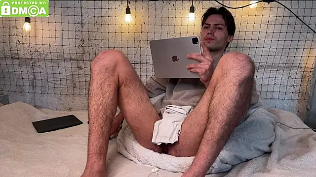 Snapshot of Daniel_Vibe chatting on March 13, 2026, 5:23 am Daniel Vibe online show from March 13, 2026, 5:23 am