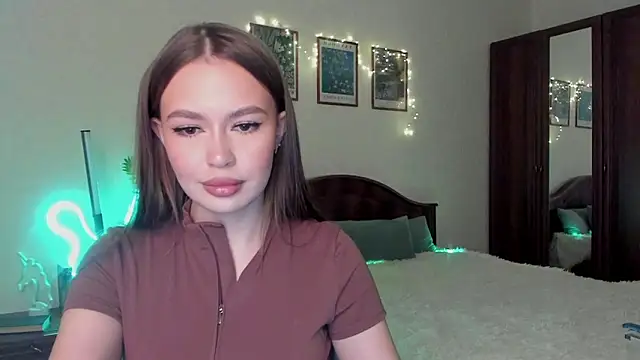 kittiangel00 online show from March 12, 2026, 2:32 pm