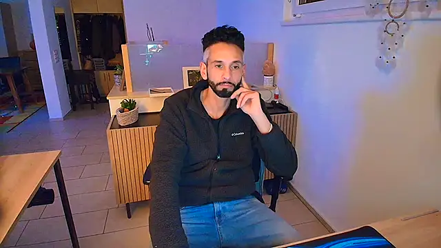 public streamer online show from March 11, 2026, 11:32 pm