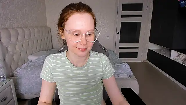 Snapshot of NikiCozy chatting on March 29, 2026, 11:34 am NikiCozy online show from March 29, 2026, 11:34 am