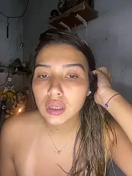 Snapshot of miicbebita chatting on April 7, 2026, 6:10 pm miicbebita online show from April 7, 2026, 6:10 pm