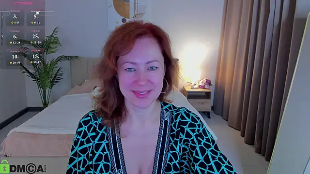 Snapshot of LeticiaRomano chatting on May 4, 2026, 4:05 am LeticiaRomano online show from May 4, 2026, 4:05 am