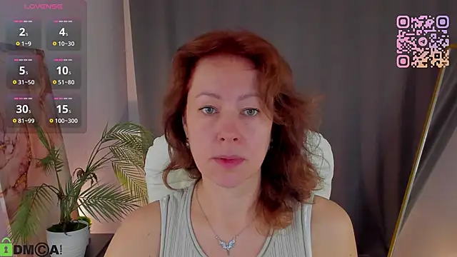 LeticiaRomano online show from April 14, 2026, 3:44 am