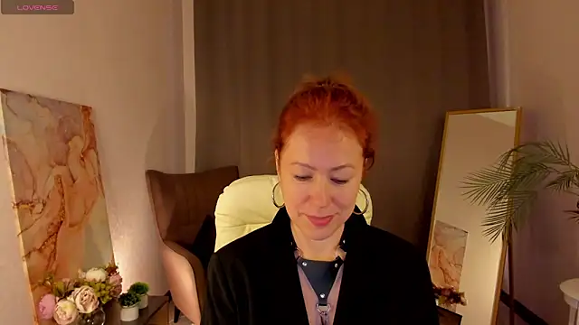 LeticiaRomano online show from April 3, 2026, 4:30 am