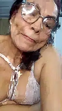Snapshot of HOT_LATINA20 chatting on June 2, 2026, 12:32 am HOT LATINA20 online show from June 2, 2026, 12:32 am