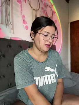 Snapshot of AitanaRosee chatting on May 12, 2026, 11:16 am AitanaRosee online show from May 12, 2026, 11:16 am