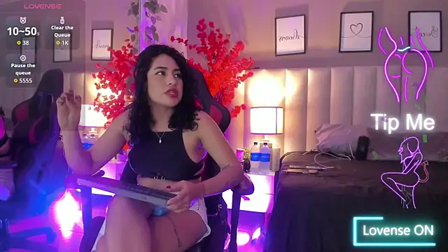 aniie rouse online show from June 6, 2026, 2:39 am