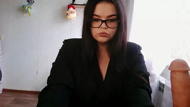 ElizaMoon01   online show from June 4, 2026, 9:14 am