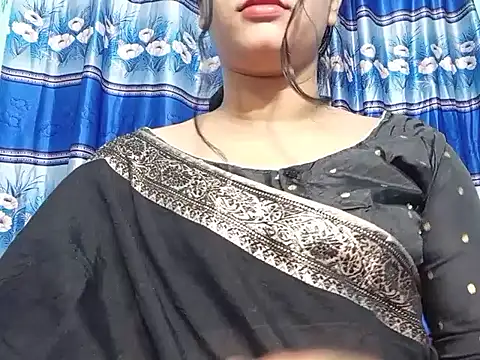 Emma 4433 online show from March 16, 2026, 4:21 pm