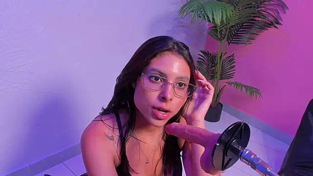 Lia owenss online show from May 27, 2026, 1:57 am