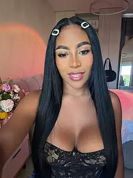 Snapshot of SaraValentina11 chatting on July 25, 2026, 9:21 pm SaraValentina11 online show from July 25, 2026, 9:21 pm