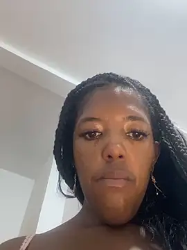 Brenda hot27 online show from May 30, 2026, 8:03 pm