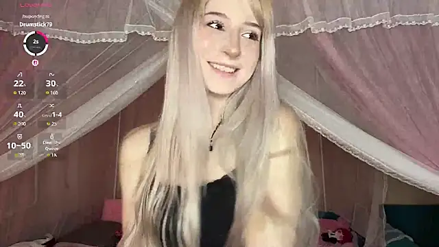 OnlyEva1 online show from May 17, 2026, 8:03 am