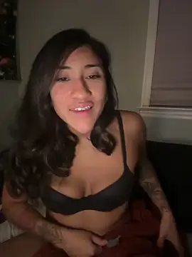 LatinaLoka online show from May 9, 2026, 3:10 am