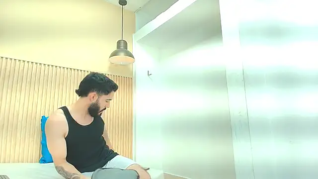 JEAN LEWIS2 online show from March 16, 2026, 7:16 pm