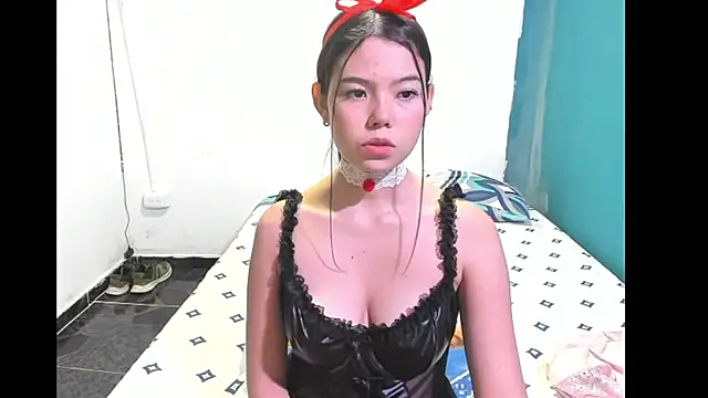 Draculaura X online show from July 5, 2026, 2:05 am