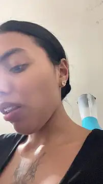 sylphiee  online show from April 22, 2026, 2:51 am