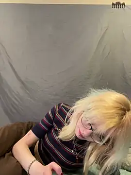 simplyobsessedwher online show from March 25, 2026, 8:19 pm