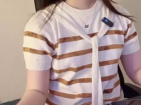 hunhun122 online show from April 4, 2026, 9:21 pm