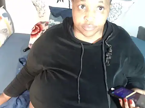 Bustydiva83 online show from April 29, 2026, 5:30 pm