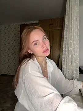 Emm lisser online show from March 12, 2026, 7:40 pm