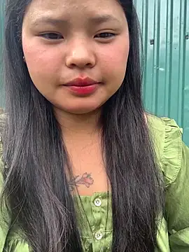 Motminhthoi online show from May 12, 2026, 1:35 am