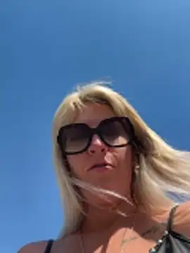 AtomBlondy online show from May 9, 2026, 6:50 am