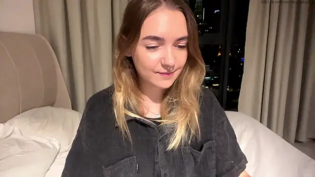 RoxyWet online show from May 20, 2026, 2:25 pm