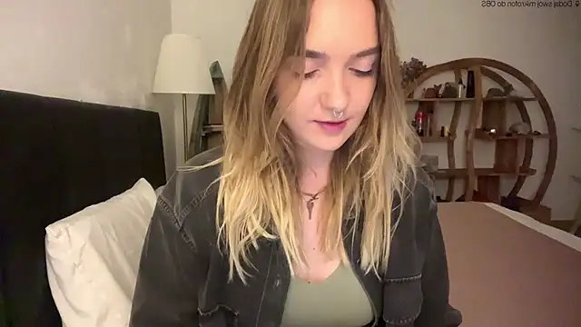 RoxyWet online show from May 15, 2026, 4:05 pm
