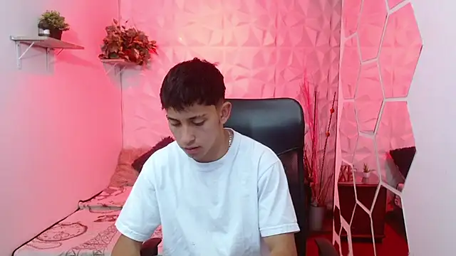 Kei 23 online show from March 25, 2026, 11:42 am