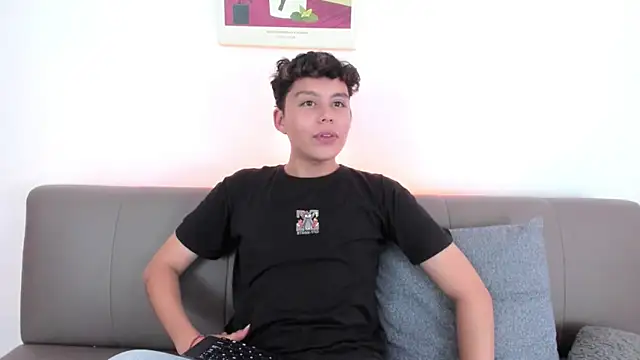 chico medusa online show from April 2, 2026, 7:20 pm