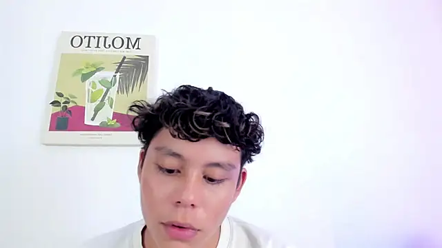 chico medusa online show from April 23, 2026, 7:48 pm