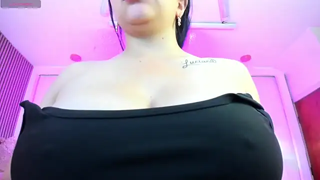 silvana monrroe online show from April 27, 2026, 12:58 pm