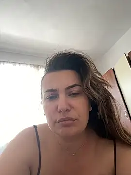 SweetCurvess online show from April 24, 2026, 8:49 am