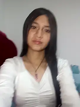 Snapshot of KarolaMendez chatting on May 24, 2026, 9:26 pm KarolaMendez online show from May 24, 2026, 9:26 pm